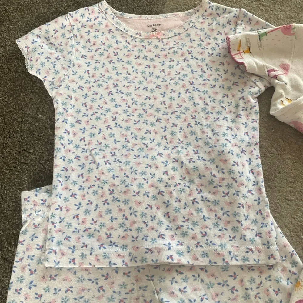 Girl pajamas bundle x4
